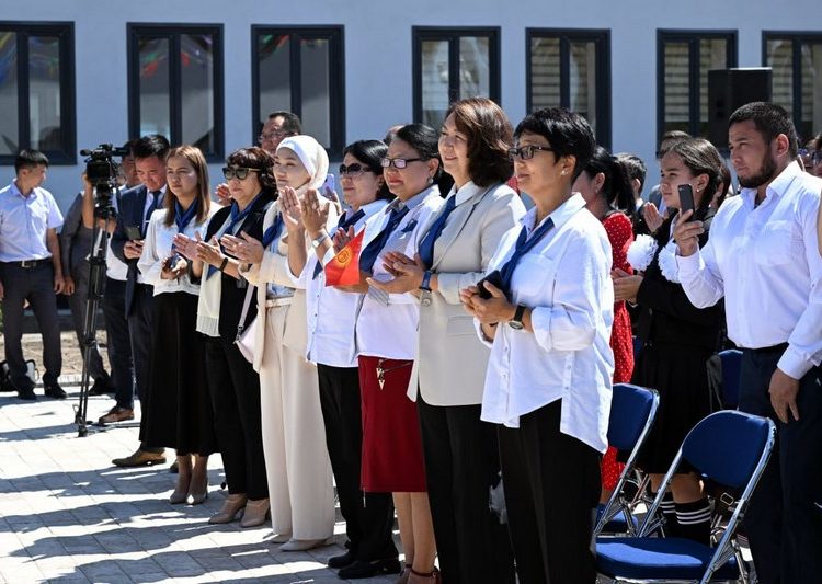 Президентский лицей для одаренных детей открыли в Кыргызстане — ФОТО