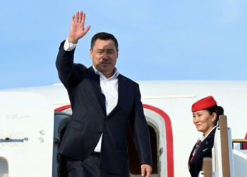 Президент Кыргызстана с рабочим визитом прибыл в Нью-Йорк — список делегации