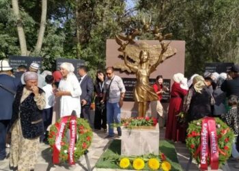 В Баткене установлен мемориал жертвам приграничного конфликта с Таджикистаном