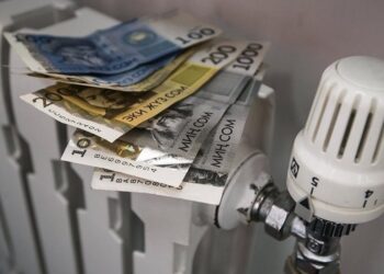 В Кыргызстане могут повысить цены на отопление и горячую воду — для кого именно?