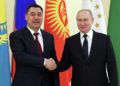 Садыр Жапаров и Владимир Путин дали старт строительству трёх новых школ в Кыргызстане
