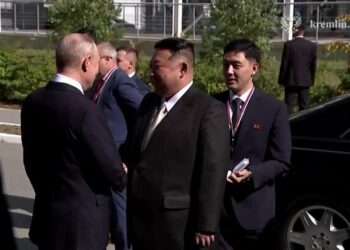 Путин: Россия будет помогать КНДР строить спутники