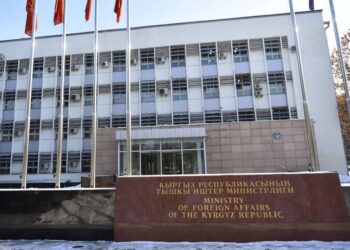 МИД Кыргызстана порекомендовал кыргызстанцам покинуть Израиль и Ливан