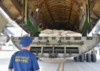 Кыргызстан направит 5 тонн гумпомощи в Палестину. Что с другими странами ЦА?