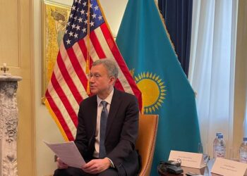 Запад намерен контролировать Казахстан через акимов?
