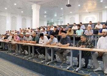 Первая исламская академия: Кыргызстан начнет выпускать своих теологов и исламоведов