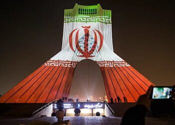 Несломленный Иран: почему Тегеран отказался принимать западный образ жизни — ВИДЕО