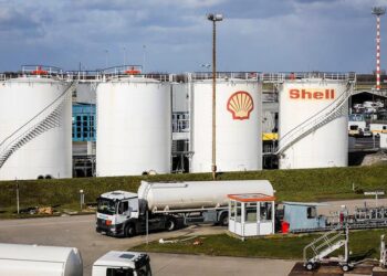Shell прекращает переговоры о строительстве нефтехимического завода в Ираке