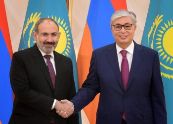 Запад расшатывает ЕАЭС через Казахстан
