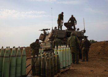 Страны вводят эмбарго на поставки боеприпасов и вооружения в Тель-Авив