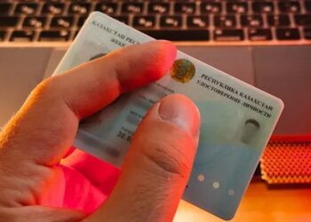 Казахстанцы «постарели» на один день из-за сбоя после смены часового пояса