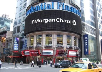Российский суд арестовал $439,5 млн и активы JP Morgan по иску ВТБ