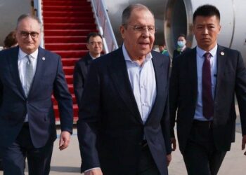 Глава МИД России прибыл с официальным визитом в Китай