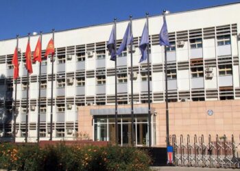 МИД Кыргызстана призвало граждан не ездить в Россию без веской причины