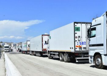 Минтранс КР ограничивает проезд фур по всему Кыргызстану — сроки