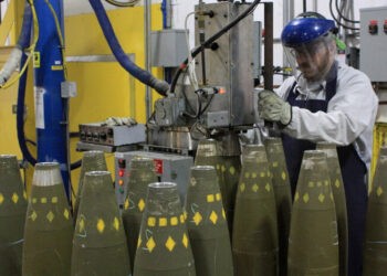 Эксперт: США со Второй мировой войны пытаются помешать развитию ОПК других стран