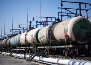 Новый энергетический курс: Москва смягчает запрет на экспорт бензина