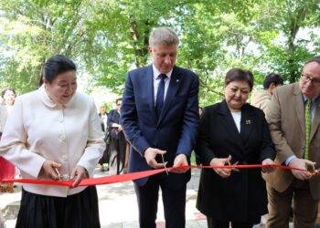 В Бишкеке открылся новый центр для помощи женщинам, пострадавшим от насилия