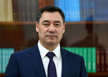 Президент Кыргызстана поздравил всех православных с праздником Пасхи