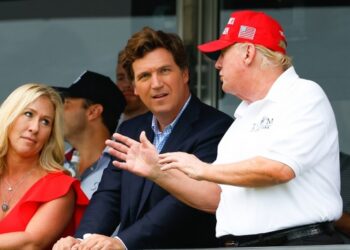  Такер Карлсон: «Трамп победит на выборах, если его не убьют» — реакция Дональда