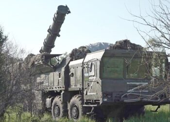 Тревожный сигнал: в России проходят учения ядерных сил
