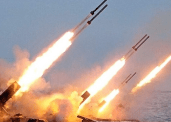 Ливанская «Хезболла» нанесла массированный ракетный удар по военным базам Израиля — ВИДЕО