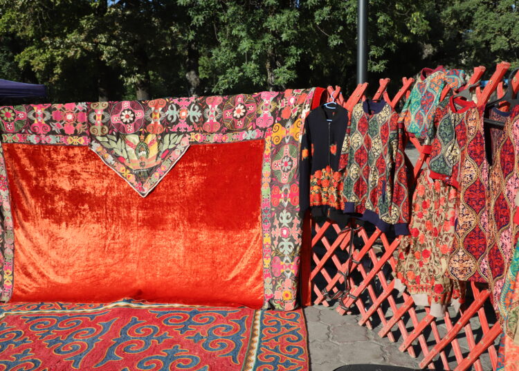 В столице Кыргызстана стартовал фестиваль традиционной культуры и ремесел «Оймо-2024» — ФОТО