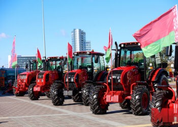 Беларусь поставит 700 единиц сельхозтехники в Африку — подписан контракт