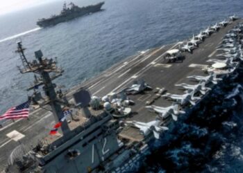 США усиливают своё присутствие в Западной Азии: атомная подлодка и авианосец в пути