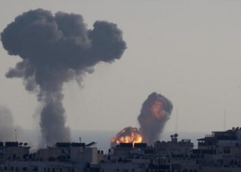 Военные удары Израиля уничтожили сирийский завод химоружия — пострадало 13 человек