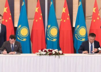 Компании Казахстана и Китая подписали соглашения на 2,5 млрд долларов