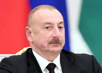 Алиев поблагодарил Пезешкияна за поддержку Азербайджана в «Исламской восьмерке»