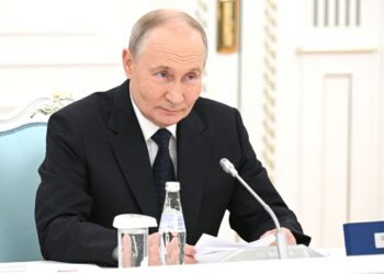 Путин: Россия стремится завершить конфликт на Украине