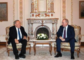 Путин встретился с Назарбаевым в собственной резиденции