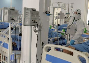 Инфекционная больница Бишкека переполнена больными — за сутки госпитализировано свыше 100 человек
