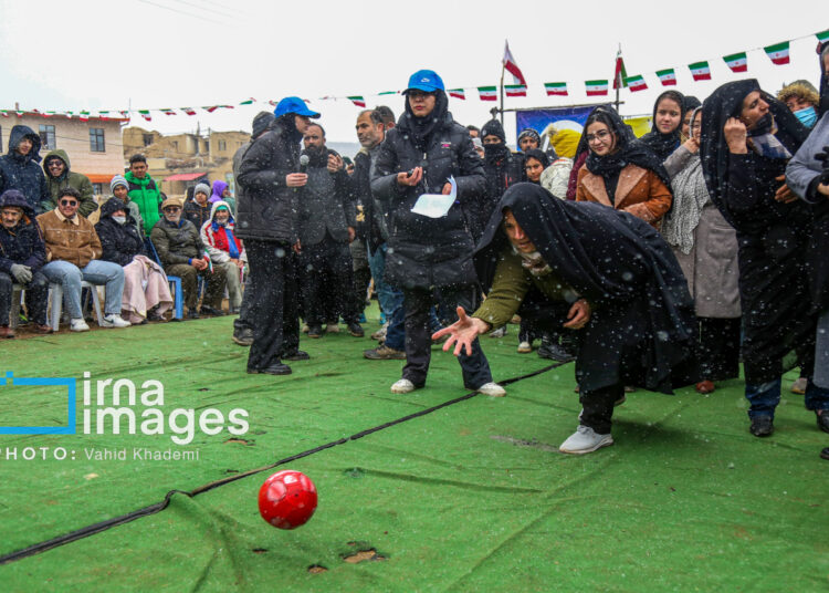 Кураш, скачки и перетягивание каната: фестиваль народных игр в Иране — ФОТО