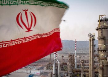 Замминистра нефти Ирана: производство топлива в стране возрастет до 130 млн литров в день