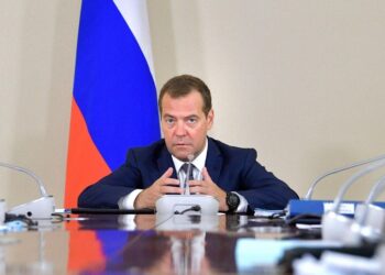 Медведев: договор с КНДР отвечает стремлению к защите суверенитета России