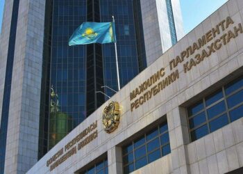 В парламенте Казахстана потребовали рассказать о всех грязных делах, которыми занималось в стране USAID