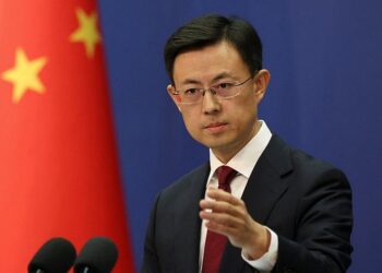 Китай призвал США исправить свои ошибки после слов о независимости Тайваня