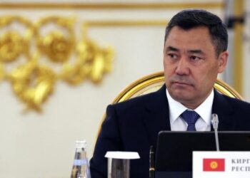 Жапаров объяснил почему Кыргызстану невыгодно гасить внешний долг досрочно и год его погашения