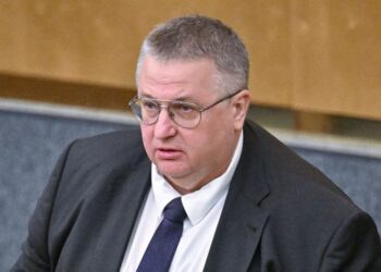 Вице-премьер РФ: в России боятся отмены санкций — это может навредить росту экономики