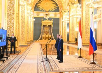 Путин и Рахмон дали старт строительству театра и образовательного центра в Душанбе