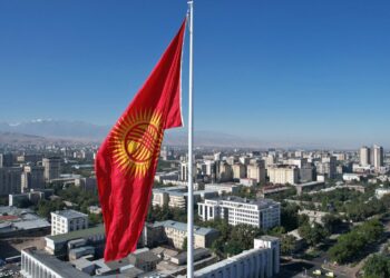Публичное сожжение флага Кыргызстана и теневая империя: как «Хизб ут-Тахрир» вербует новых сторонников и никого не боится