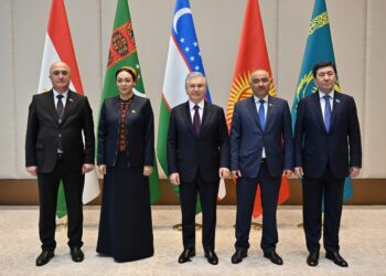 Президент Узбекистана принял глав парламентских делегаций стран Центральной Азии