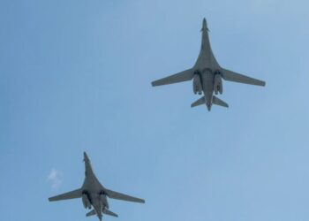США подтянули стратегические бомбардировщики к Китаю — B-1B уже в Японии