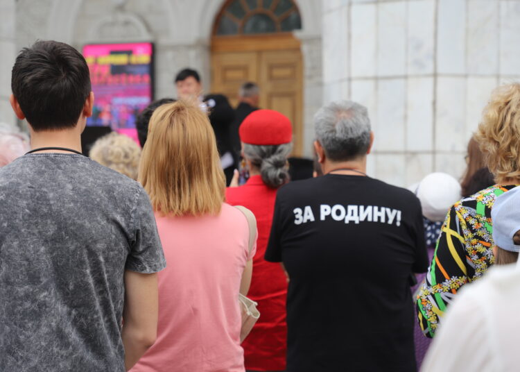Бессмертный полк в Бишкеке: мы помним, мы гордимся, мы передаём — Фоторепортаж