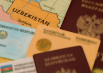 Узбекистан планирует разрешить гражданам России, Азербайджана и Казахстана въезд по внутренним документам