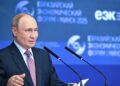 Путин назвал грабежом действия Запада в отношении золотовалютных резервов РФ