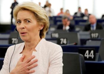 Орбан требует отставки фон дер Ляйен перед вотумом недоверия в Европарламенте